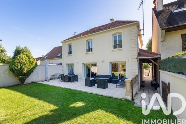 Maison à vendre 7 pièces 290 m² Saint-Brice-sous-Forêt