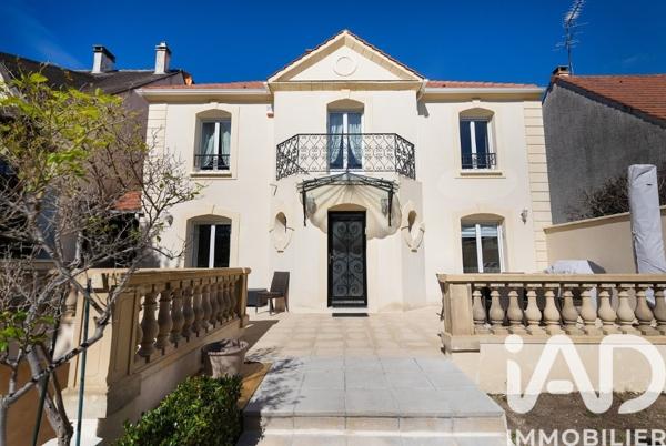 Maison à vendre 7 pièces 290 m² Saint-Brice-sous-Forêt