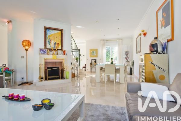 Maison à vendre 7 pièces 290 m² Saint-Brice-sous-Forêt