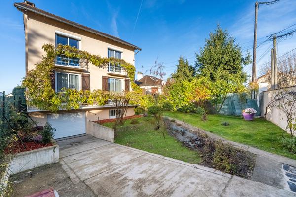 MAISON FAMILIALE ET LUMINEUSE DE 136M² - PROCHE CENTRE HERBLAY SUR SEINE,