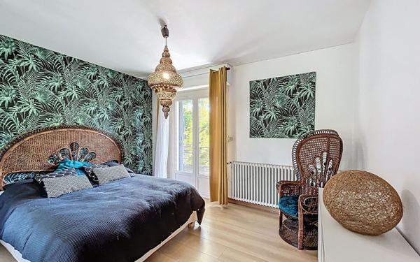 Maison à vendre    10 pièces • 301 m2 Biarritz