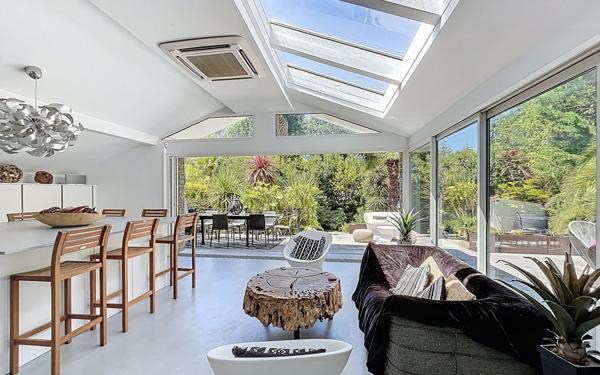 Maison à vendre    10 pièces • 301 m2 Biarritz