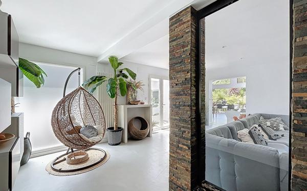 Maison à vendre    10 pièces • 301 m2 Biarritz