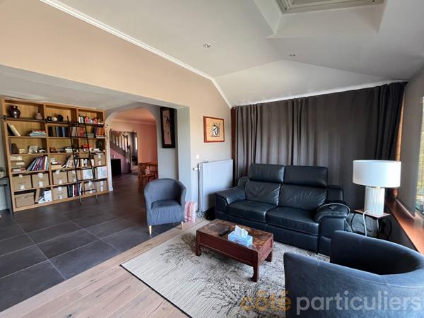 Vente
                Maison166 m² - 7 Pièces -
                    PLOEREN (56880)