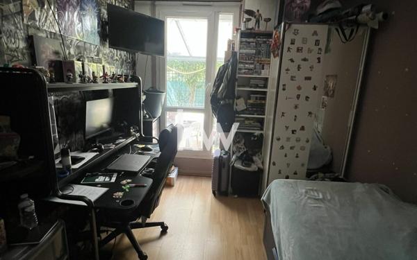 Appartement à vendre    4 pièces •  Évry