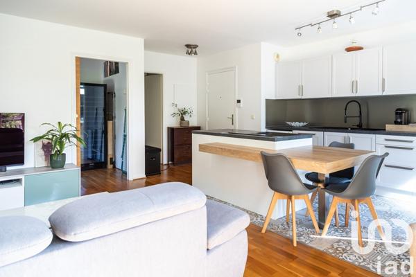 Appartement 4 pièces de 73 m² à Le Plessis-Trévise (94420)
