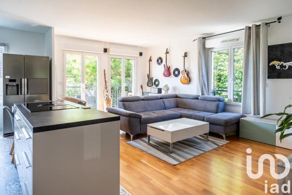 Appartement 4 pièces de 73 m² à Le Plessis-Trévise (94420)