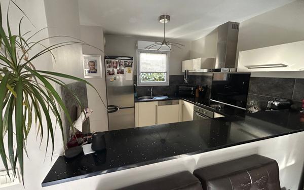 Maison à vendre    3 pièces • 69,50 m2 Marseille 9