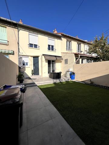 Maison mitoyenne entièrement rénovée