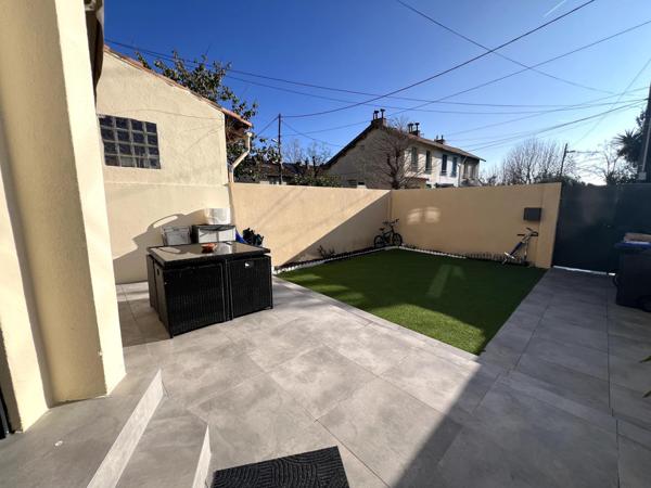 Maison mitoyenne entièrement rénovée