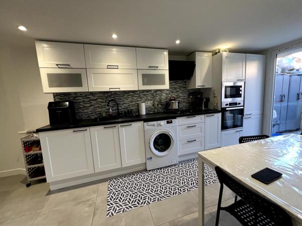 Maison mitoyenne entièrement rénovée