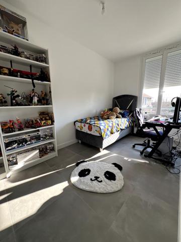 Maison mitoyenne entièrement rénovée