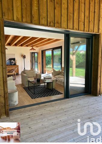 Maison à vendre 10 pièces 203 m² Saint-Julien-en-Born