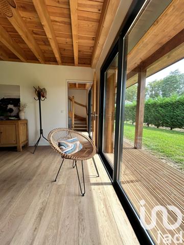 Maison à vendre 10 pièces 203 m² Saint-Julien-en-Born