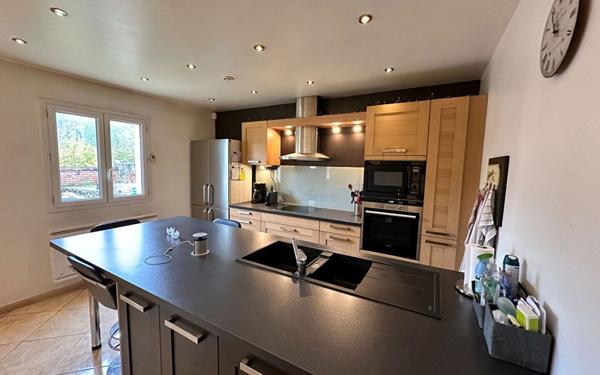 Maison à vendre    6 pièces •  Longpont-sur-Orge