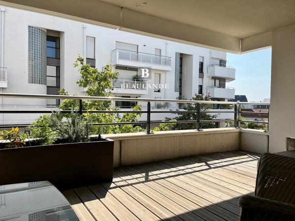 LA BAULE- CENTRE - T3 AVEC TERRASSE, GARAGE ET CAVE, La baule escoublac 44500