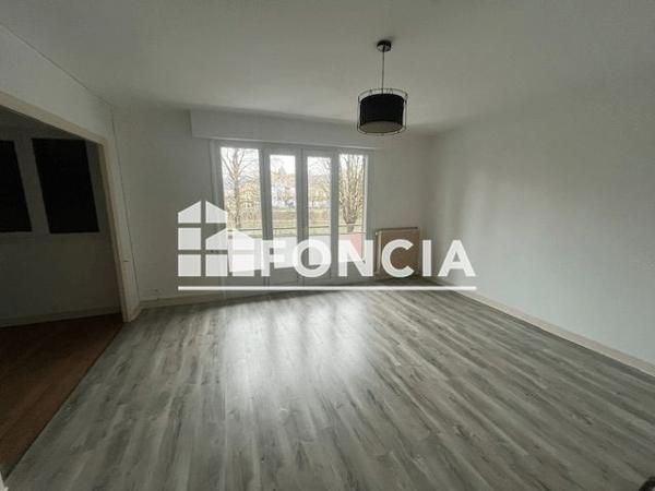 Location Appartement 4 pièces 77.51 m² - 1-9 AV DU GENERAL TEISSIER Charleville Mezieres 08000