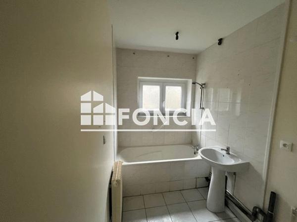 Location Appartement 4 pièces 77.51 m² - 1-9 AV DU GENERAL TEISSIER Charleville Mezieres 08000