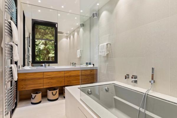 Vente villa 10 pièces 06600 - Antibes