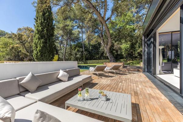 Vente villa 10 pièces 06600 - Antibes