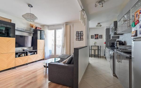 Appartement à vendre    4 pièces • 80 m2 Le Pré-Saint-Gervais