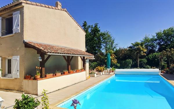 Maison à vendre    5 pièces •  Nègrepelisse