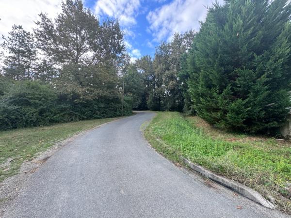 Terrain constructible ESTILLAC (47)