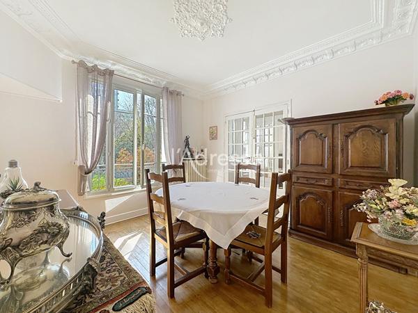 Superbe maison meulière de 155 m² ? Quartier des Abbesses à Chelles