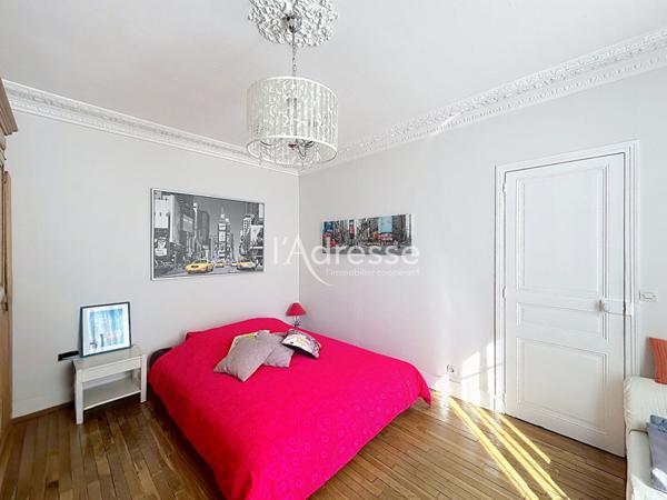 Superbe maison meulière de 155 m² ? Quartier des Abbesses à Chelles