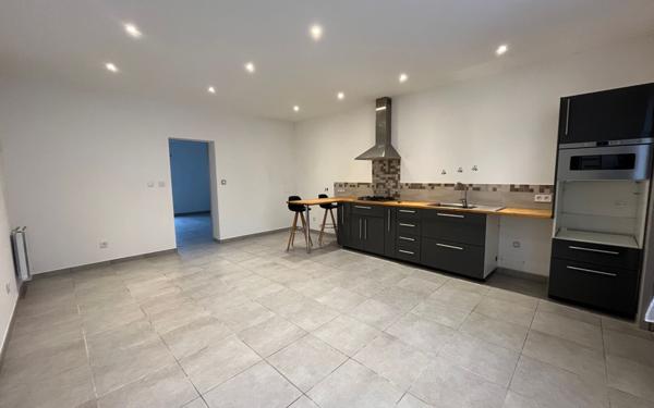 Appartement à louer    2 pièces •  Castries