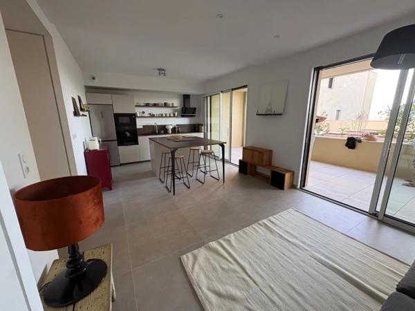 APPARTEMENT T2 A LOUER - ST DIDIER AU MONT D OR Centre et Sud Est 49.52 m 2 1 200 € charges comprises par mois