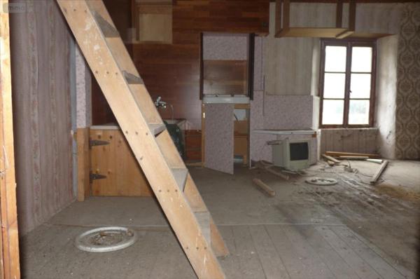 Maison à vendre à Montreuil-Poulay en Mayenne (53640), ref : 53075-FC33