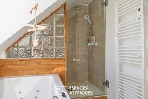 Havre de paix , corps de ferme 16ème rénové, 2 habitations, proximité mer