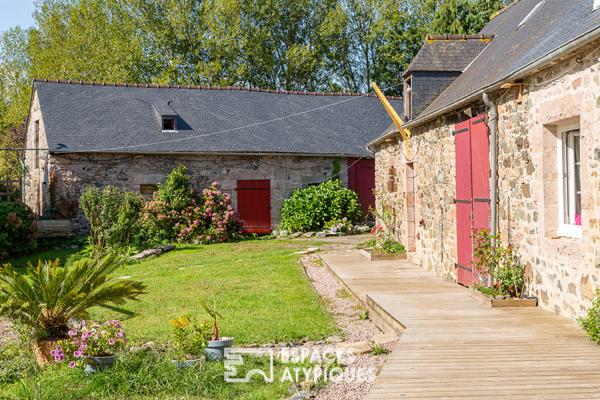 Havre de paix , corps de ferme 16ème rénové, 2 habitations, proximité mer