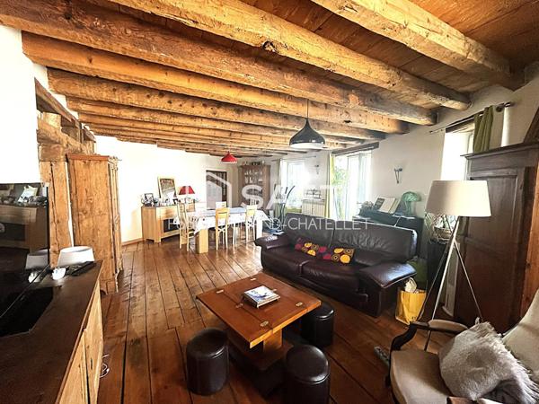 Duplex unique 150m2 dans tour historique !