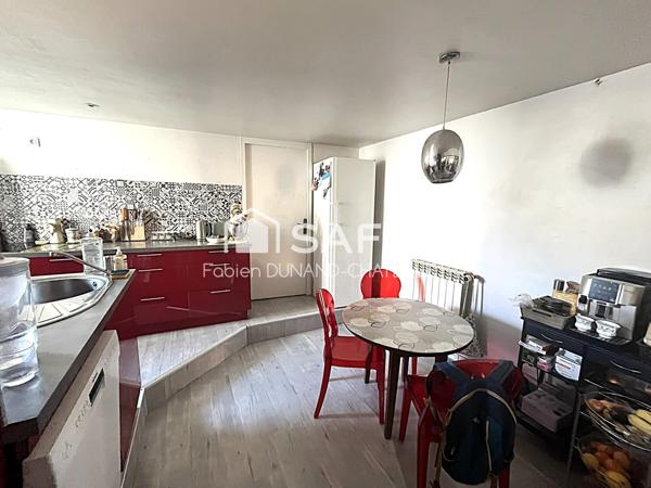 Duplex unique 150m2 dans tour historique !
