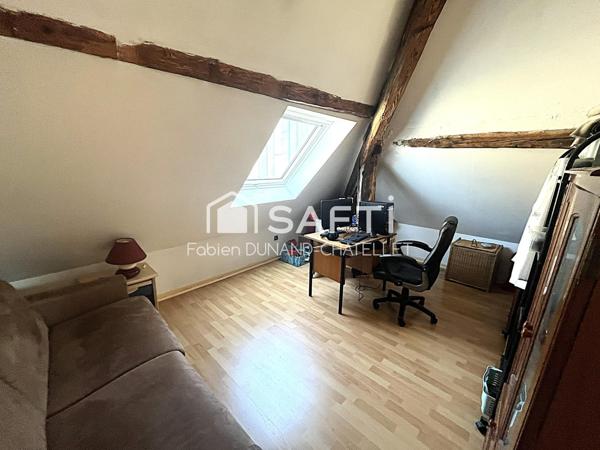 Duplex unique 150m2 dans tour historique !