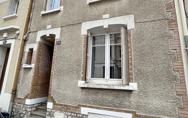 Maison à vendre    3 pièces • 77 m2 Tours