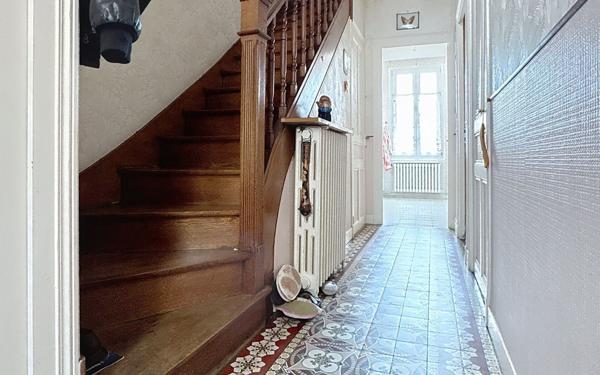 Maison à vendre    3 pièces • 77 m2 Tours