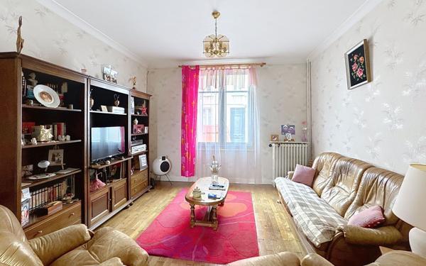 Maison à vendre    3 pièces • 77 m2 Tours