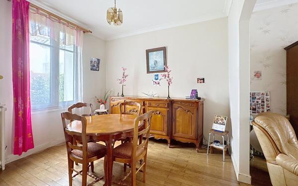 Maison à vendre    3 pièces • 77 m2 Tours