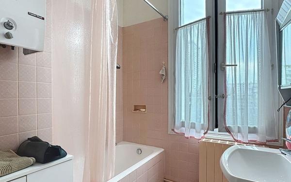 Maison à vendre    3 pièces • 77 m2 Tours