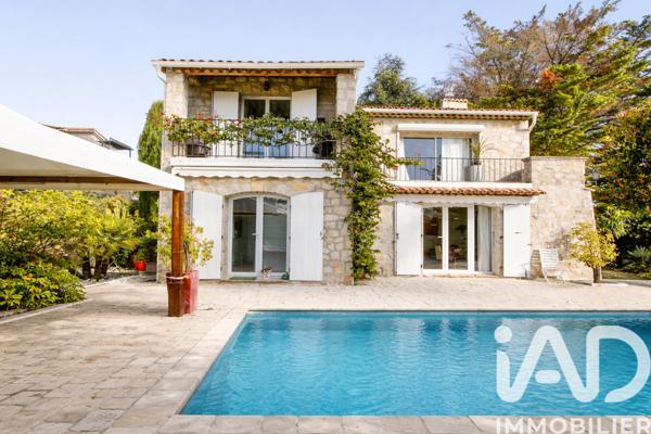 Maison à vendre 4 pièces 180 m² Mandelieu-la-Napoule