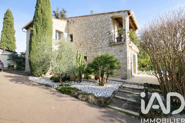 Maison à vendre 4 pièces 180 m² Mandelieu-la-Napoule