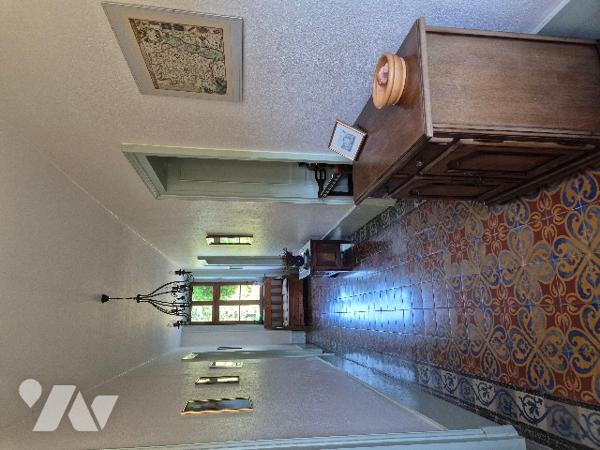 AUTET, ensemble immobilier composé d'une maison et d'un appartement actuellement loué.