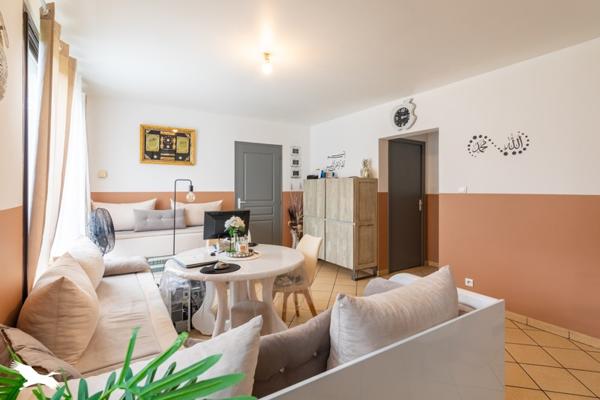 Maison à vendre |  Saint-Hilaire-de-Lusignan |  4 pièces | 100 m²