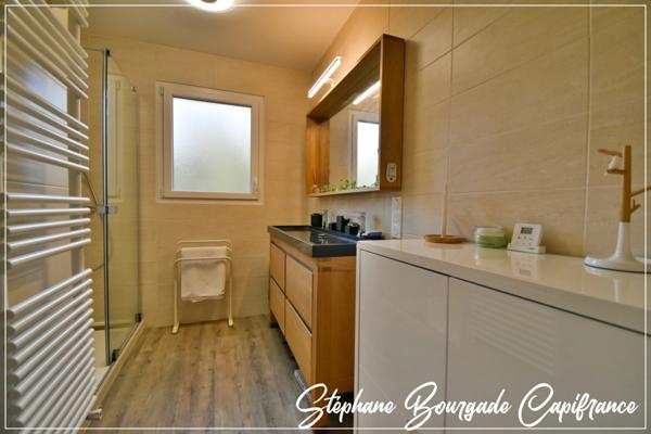 Dpt Pyrénées Atlantiques (64), à vendre BIDART Villa 169 m2 avec piscine