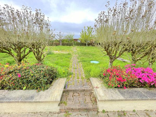 A VENDRE - Proche Chaumont En Vexin Maison familiale possibilité 4 chambres - 1500 m² de terrain - garage
