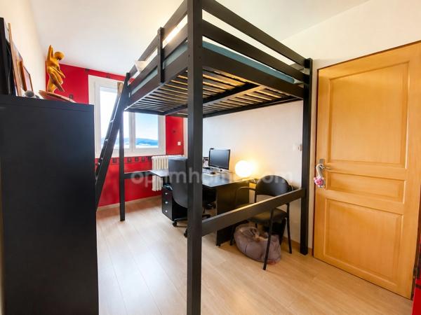 Appartement 4 pièces 61m2 à Sète