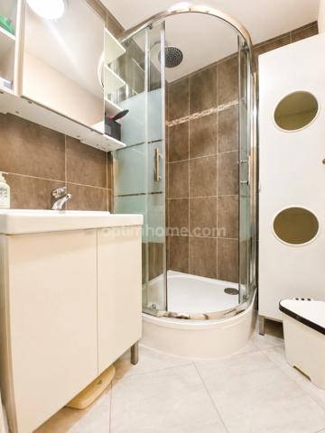Appartement 4 pièces 61m2 à Sète